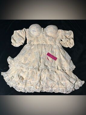 Adeirlina Off-White Floral Ruffle Mini Dress